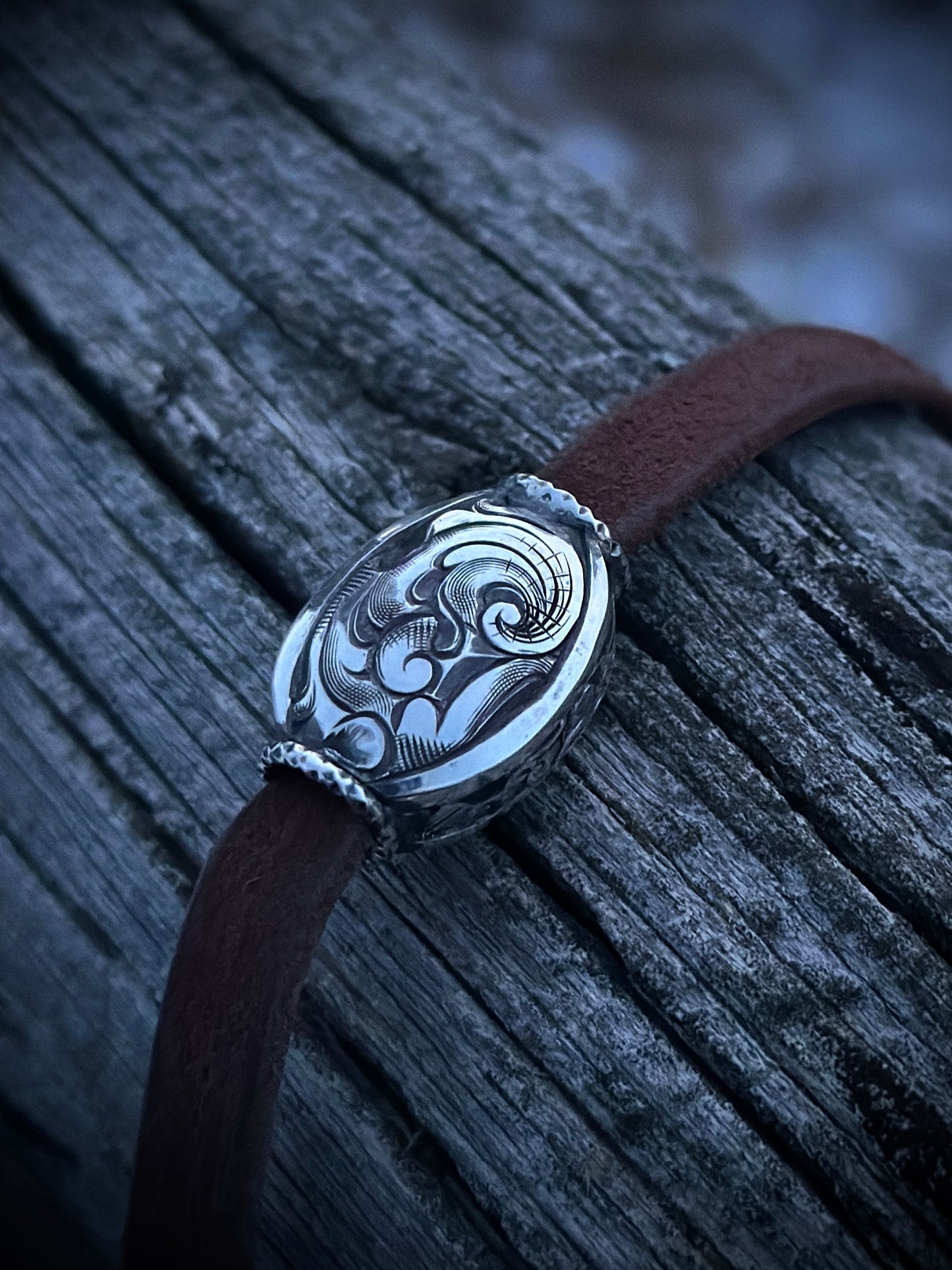 Oval Palm Concho