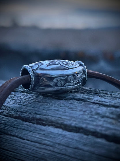 Oval Palm Concho