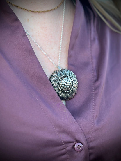 Roots & Rays Pendant