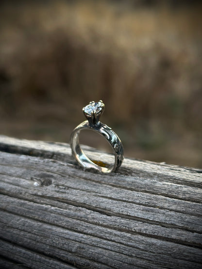 Size 8 - Pear Solitaire