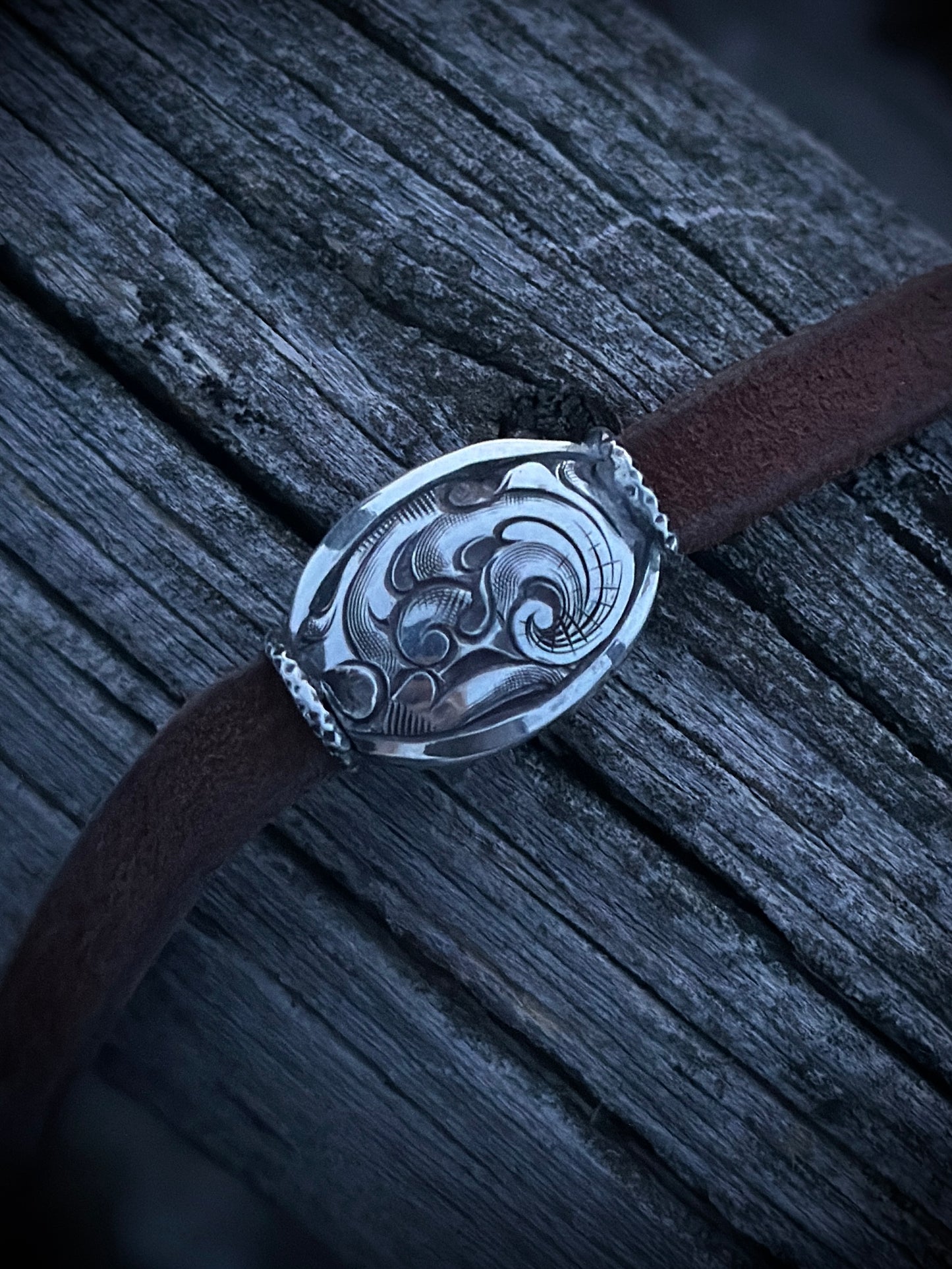 Oval Palm Concho