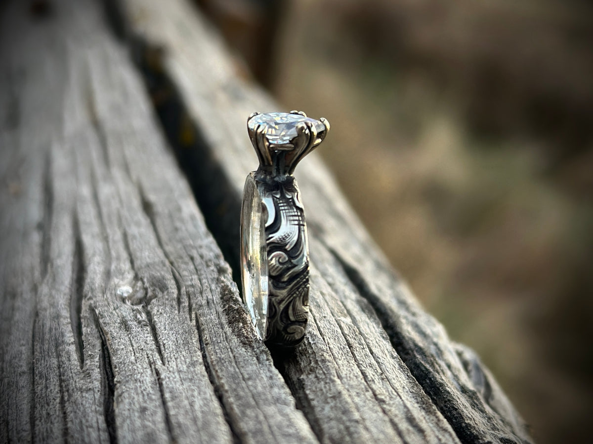 Size 8 - Pear Solitaire