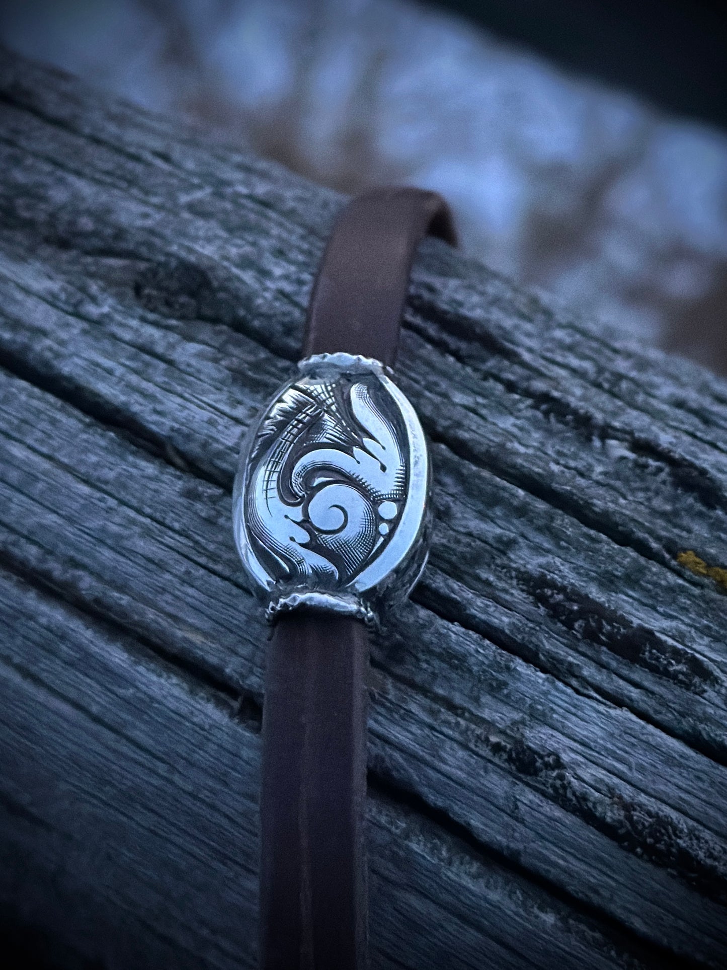 Oval Palm Concho